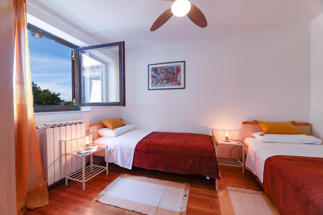 Apartman Villa Marina Rakalj Exterior photo