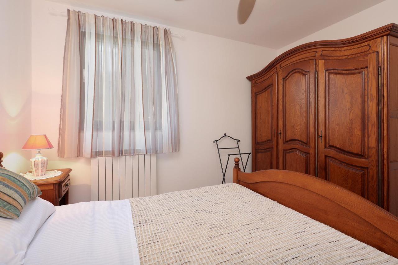 Apartman Villa Marina Rakalj Exterior photo